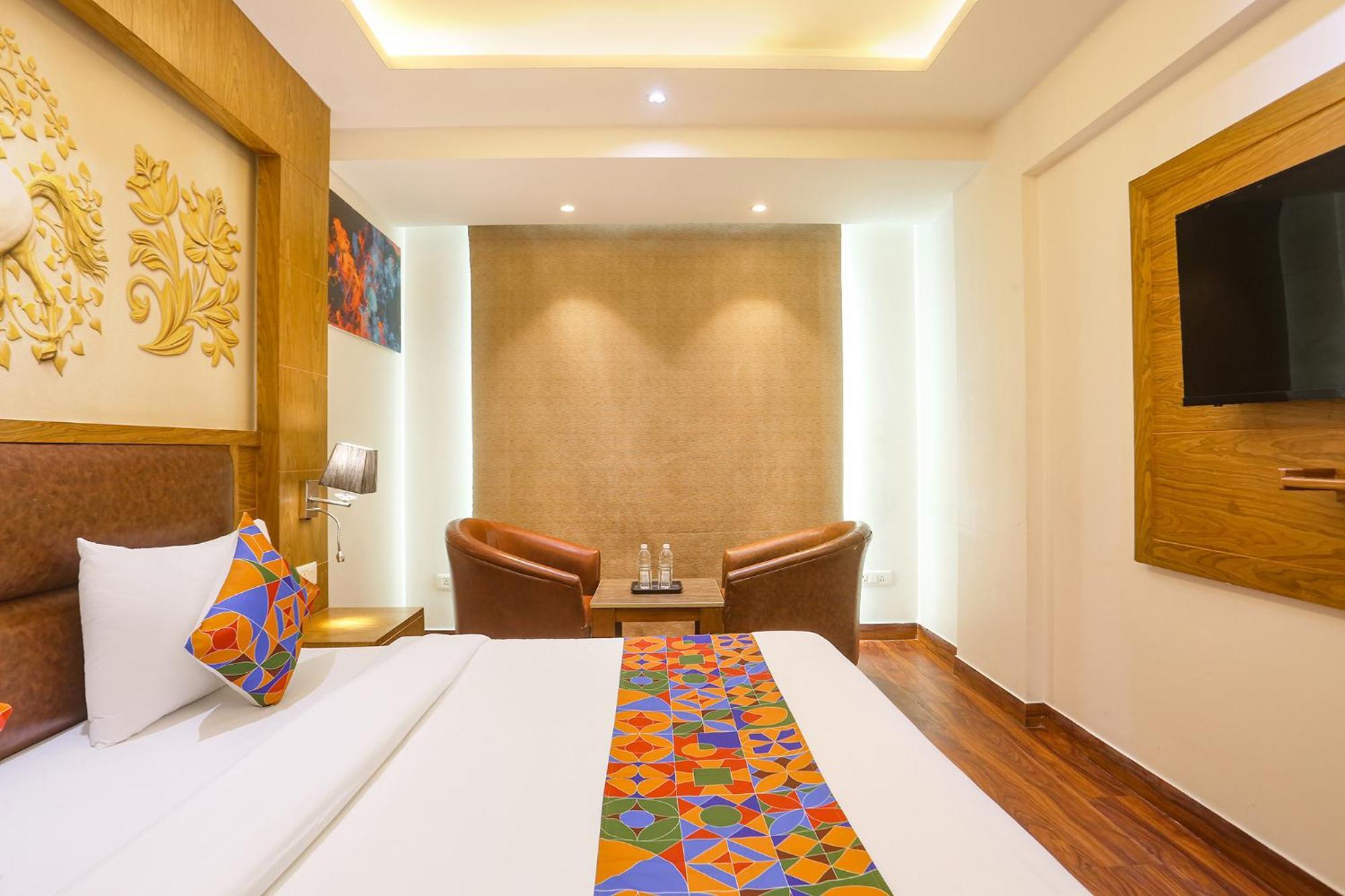 Fabhotel Prime Star 17 - Nr Yashobhoomi Convention Centre 德里 外观 照片