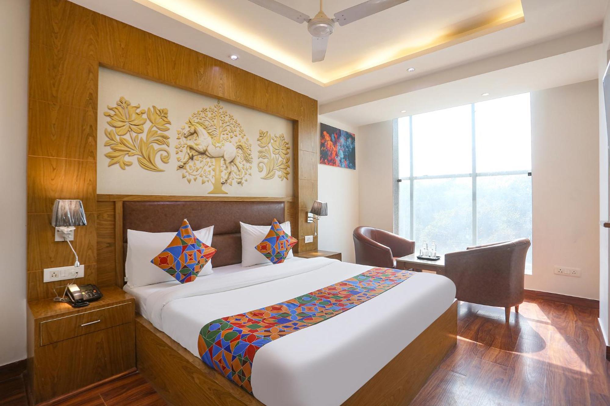 Fabhotel Prime Star 17 - Nr Yashobhoomi Convention Centre 德里 外观 照片