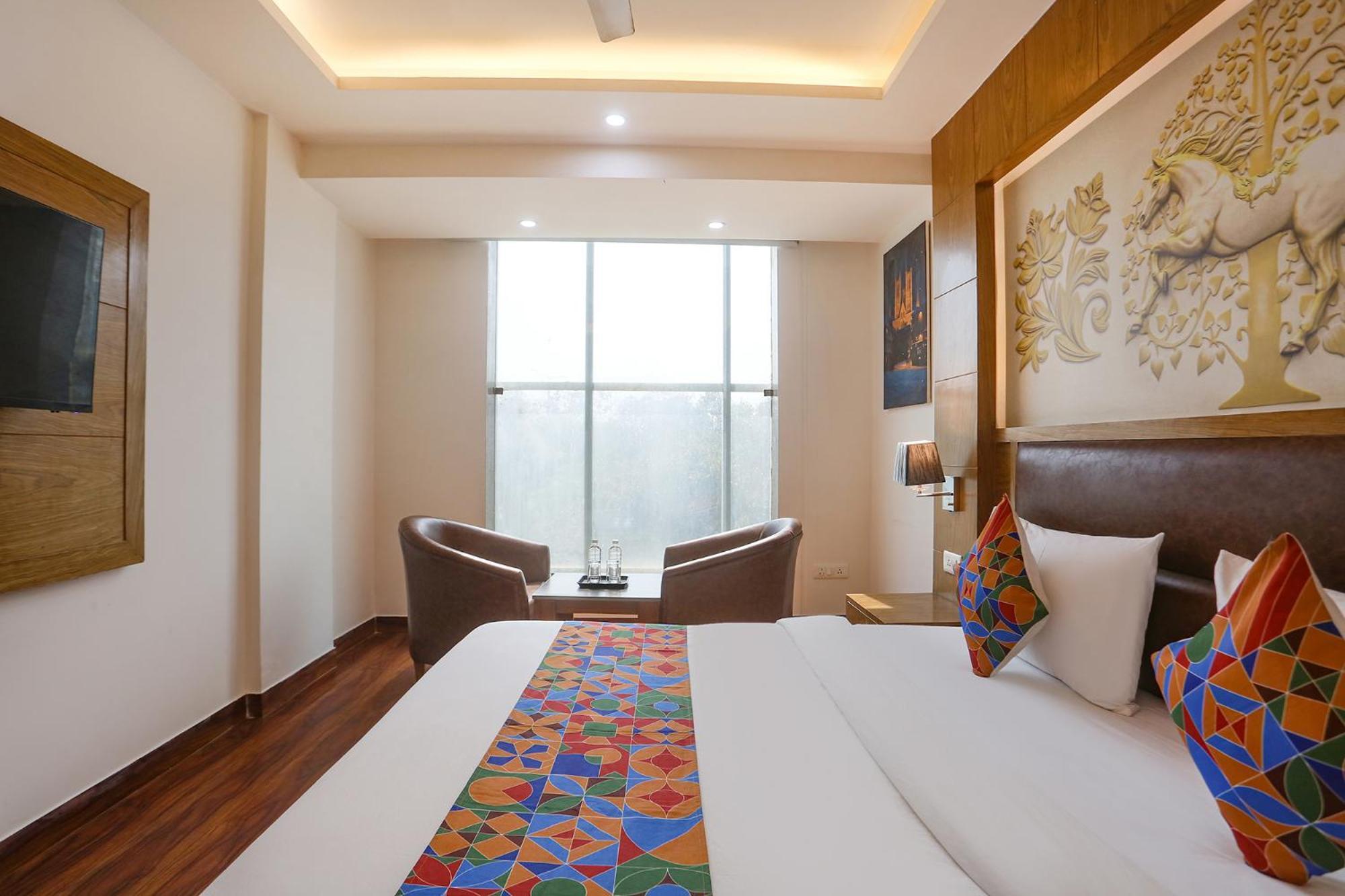Fabhotel Prime Star 17 - Nr Yashobhoomi Convention Centre 德里 外观 照片