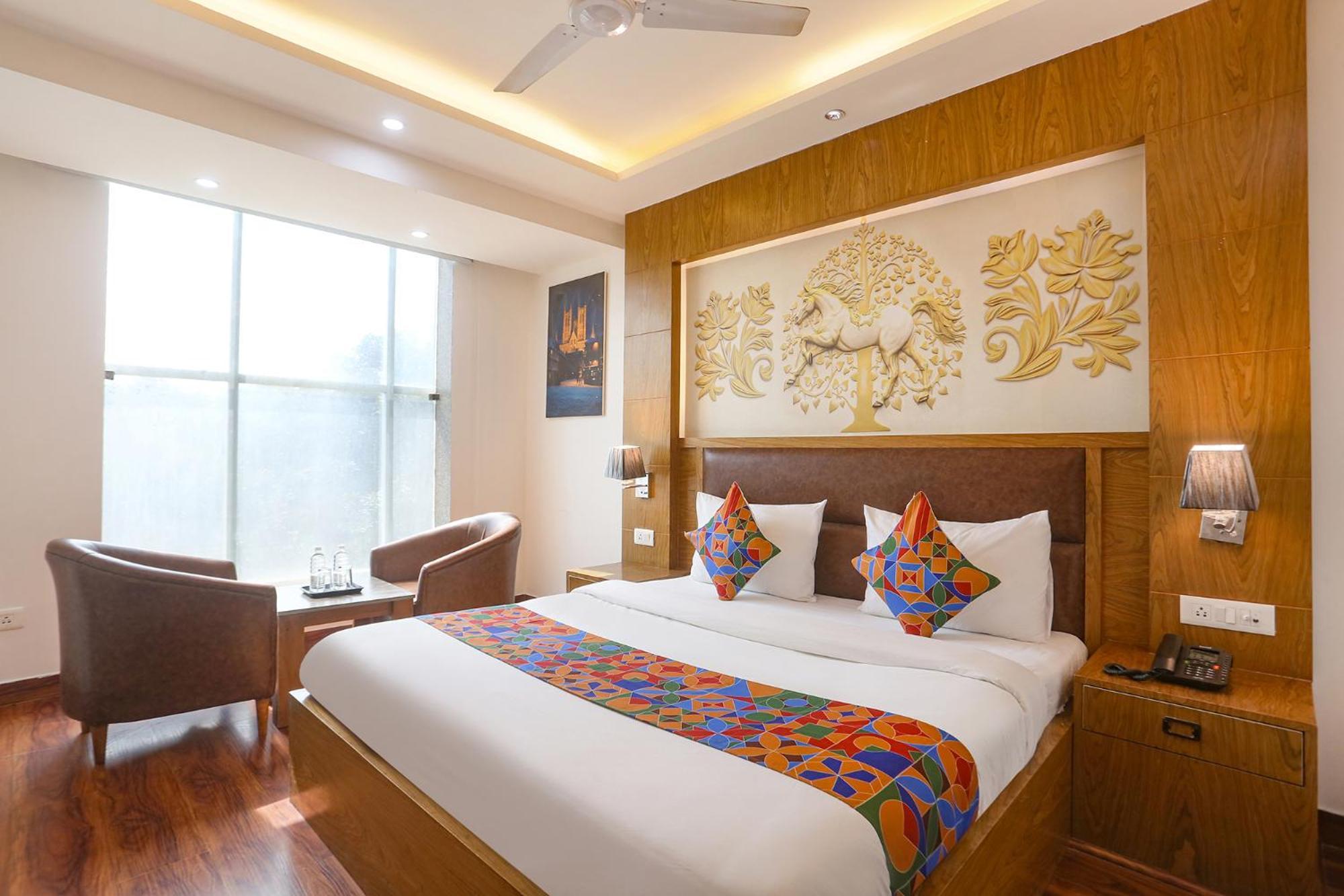Fabhotel Prime Star 17 - Nr Yashobhoomi Convention Centre 德里 外观 照片