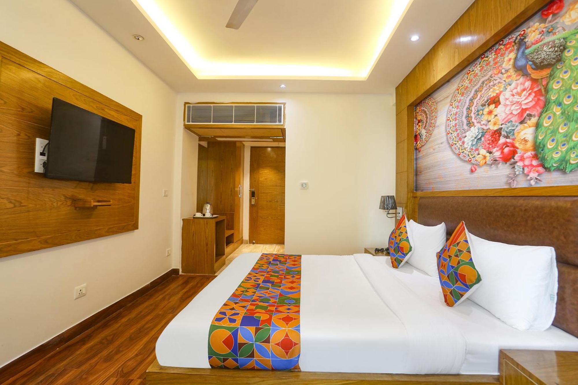 Fabhotel Prime Star 17 - Nr Yashobhoomi Convention Centre 德里 外观 照片